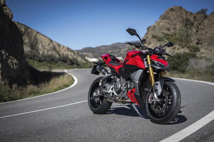 Ducati Streetfighter V2 Debuts in India with Aggressive Design & Accessible Performance